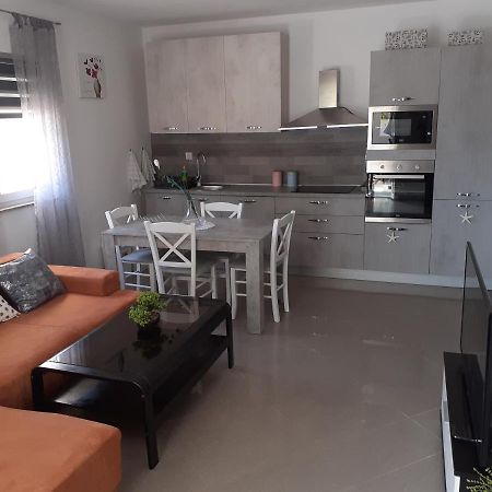 Apartman Nada Apartamento Ližnjan Exterior foto